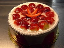 6-9 Kişilik Çilekli Premium Gurme Seri Tatlı